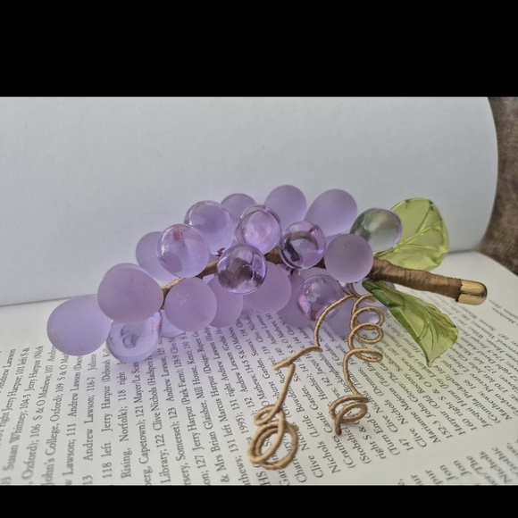 Murano Glass Lilac Glass Grape Cluster - Picture 2 of 5